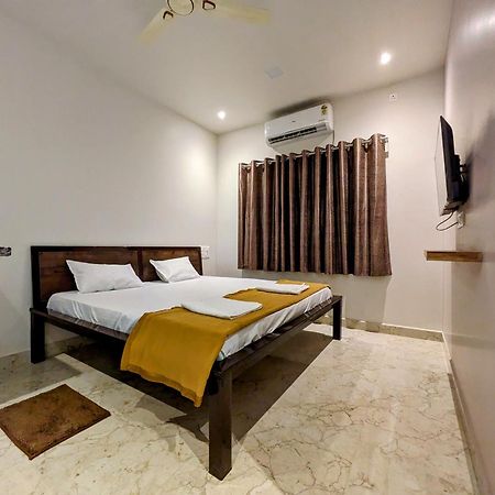 Hotel Madhusudan Executive Colhapur Exterior foto