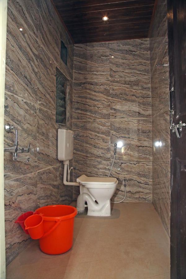 Hotel Madhusudan Executive Colhapur Exterior foto