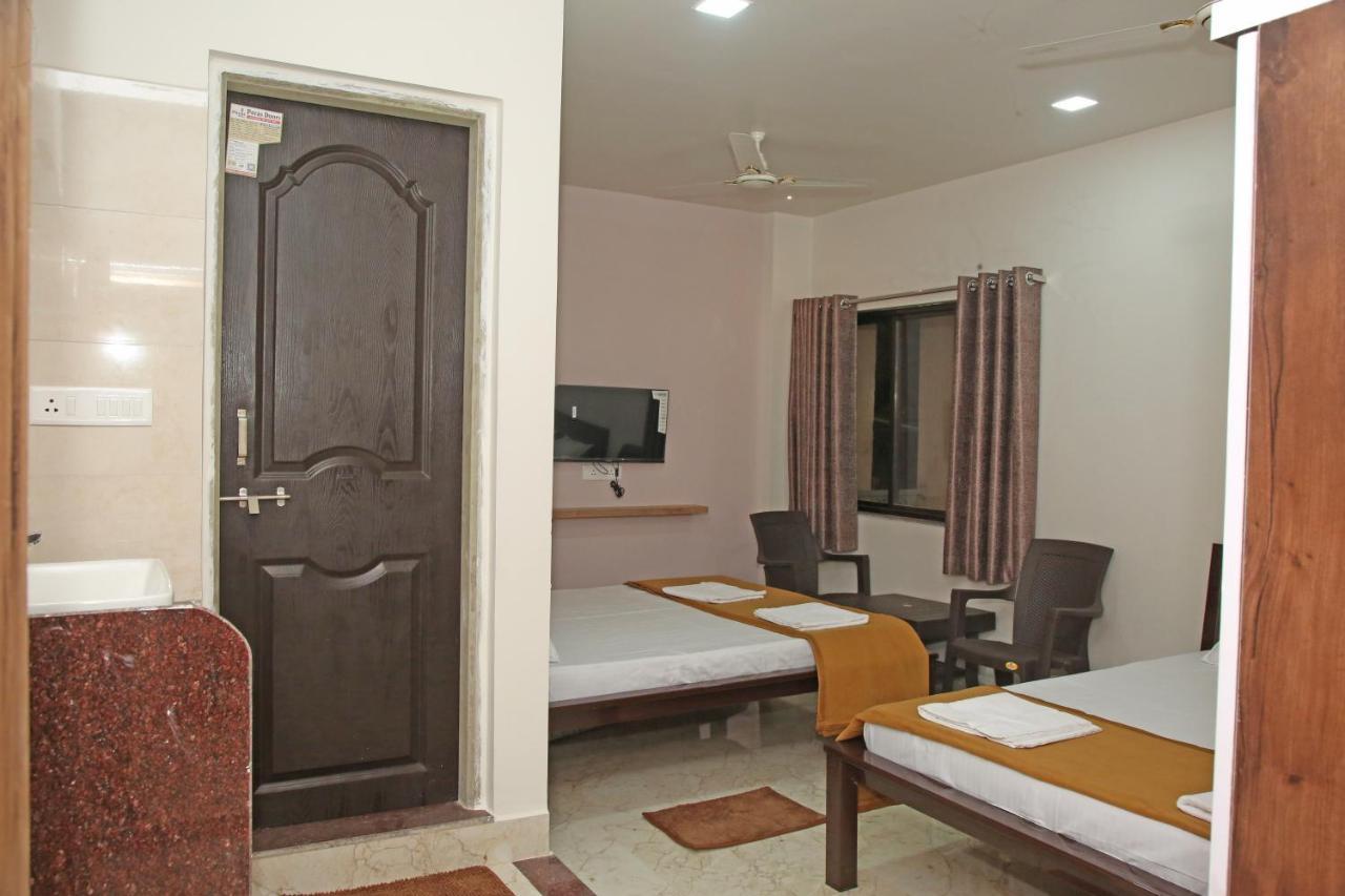 Hotel Madhusudan Executive Colhapur Exterior foto